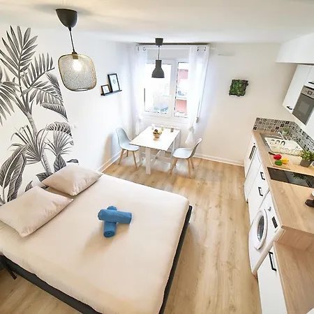 - L'aennexe Apartment