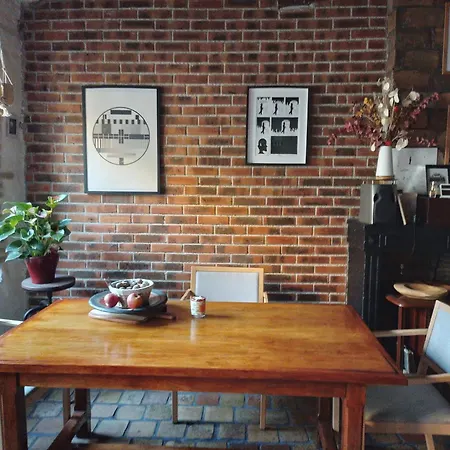 Bed & Breakfast Dans Maison De Vieux, St Just