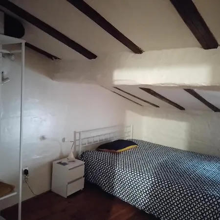 Bed & Breakfast Dans Maison De Vieux, St Just *
