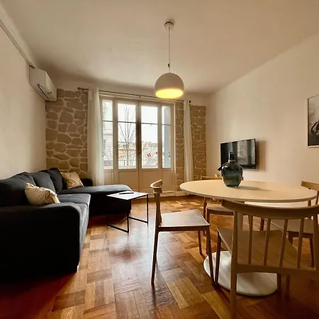 Korneille Apartment *