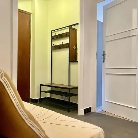 Korneille Apartment