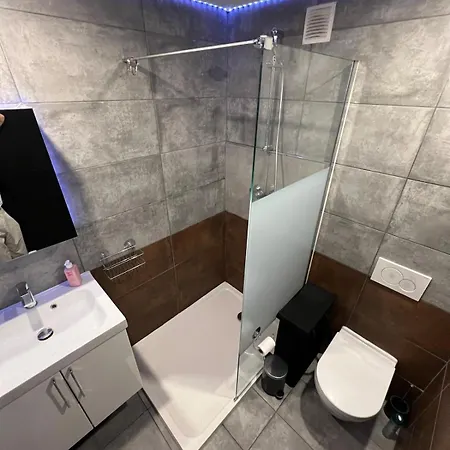 Superbe Silencieux Dans L'hyper Centre *