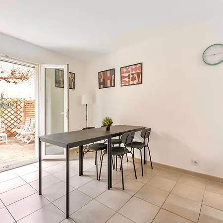 Le Murier - Maison De Avec Patio Parking - 6 Pers Holiday home