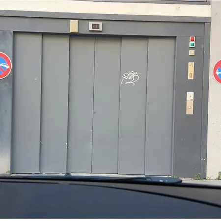 Le Cocon Du Papillon Bleu I 2 Parentales Avec Terrasse En Plein Coeur De I Parking Inclus