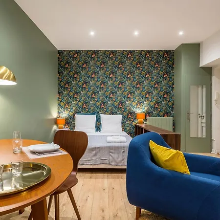Childebert - Furnished - Downtown Apartment