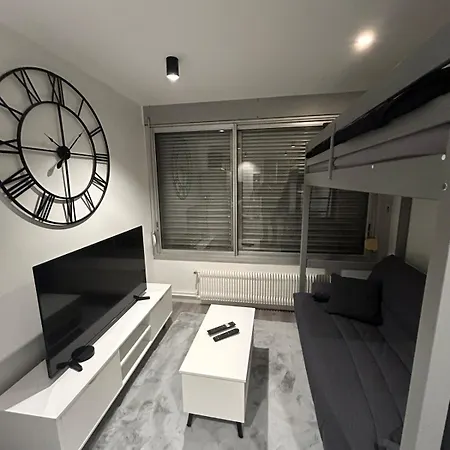 8 Proche Hopitaux Apartment