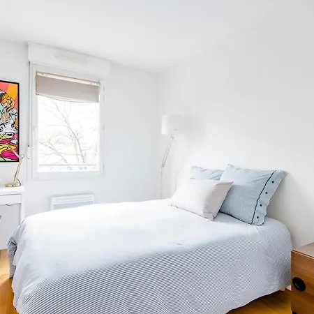 8 Beautiful, Bright And Quiet Apartment Lyon