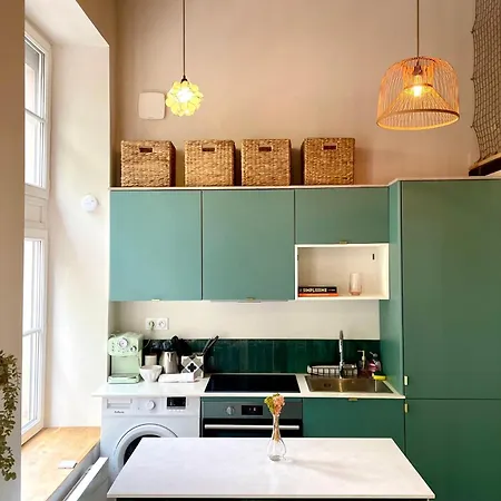 Le Canut - Croix-rousse - Proche Metro C Apartment *