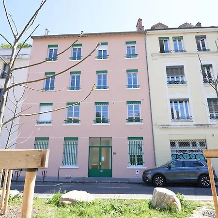 Cosy Et Design Entre Partdieu Et Charpennes Apartment