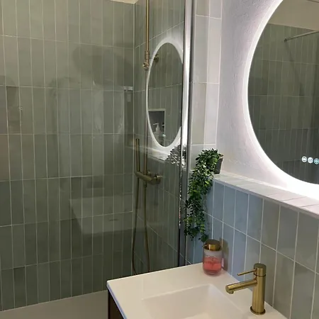 Spacieux T3 80m2 Plein Centre Presque Ile !