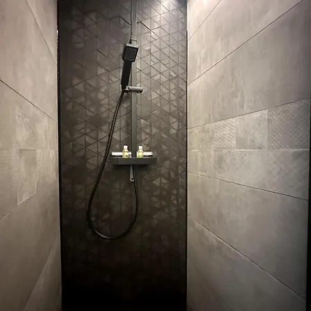 8 Proche Hopitaux Apartment
