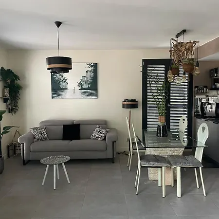 Coeur Du Vieux Et Zone De Loisir