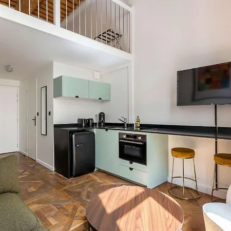 Platine - Furnished - Downtown Apartment *