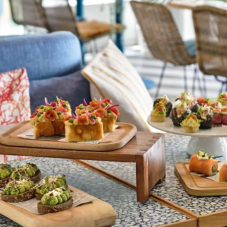 Chromatics & Restaurant Hill Club By Happyculture
