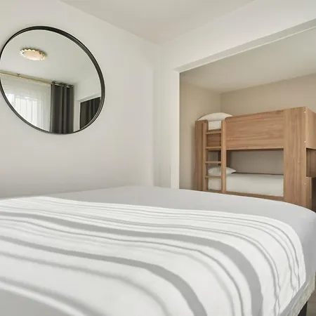 Chromatics & Restaurant Hill Club By Happyculture Hotel 3*