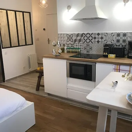 La De Leon D - Garibaldi Apartment *