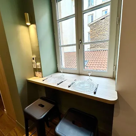 L'ecrin De Duguesclin Comfort & Charm In 3rd Arrondissement *