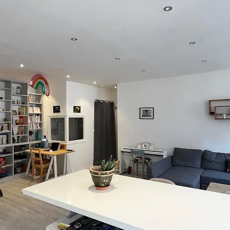 Apartment Cozy Bright Croix Roussien