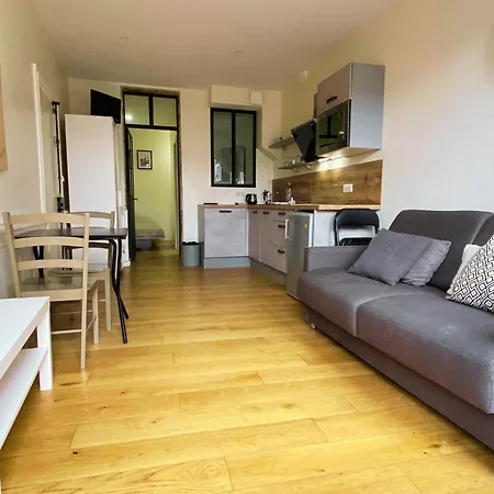 Standing Historic Appartement *