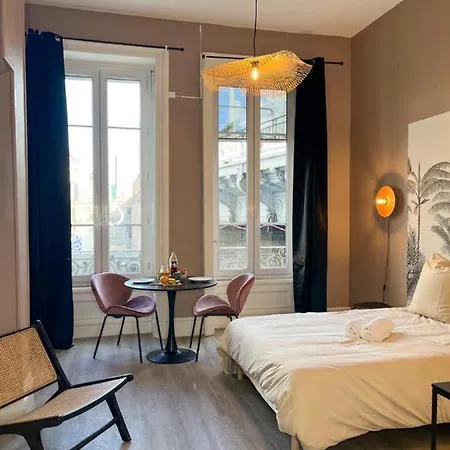 Petra - Check In H24 - Proche Centre Lyon