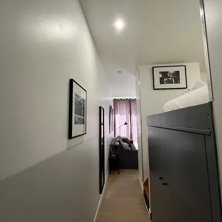 Apartment Superbe Moderne Idealement Situe,