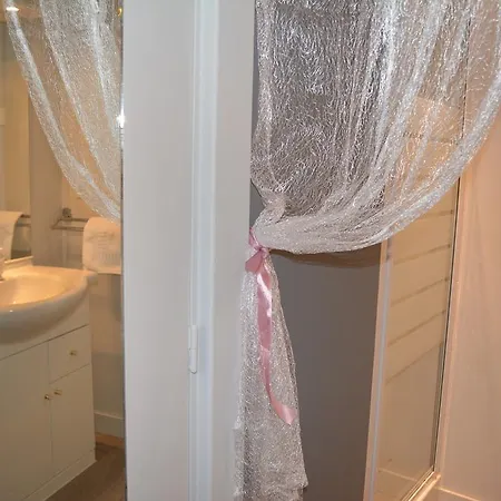 Bed & Breakfast Chambre D'hotes La Paravent 3*