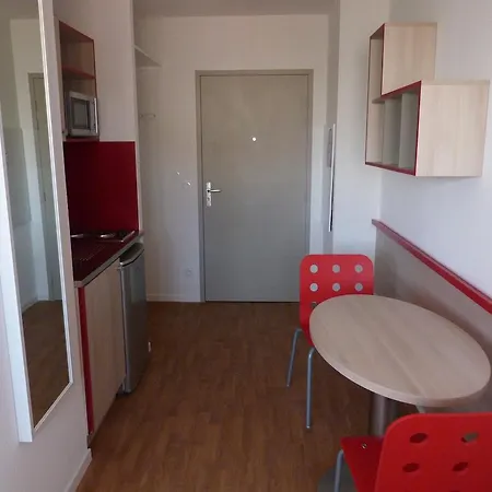 Apartahotel Phileas 2*