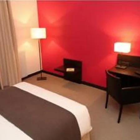Hotel Perrache 3*