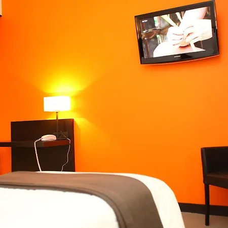 Hotel Perrache 3*
