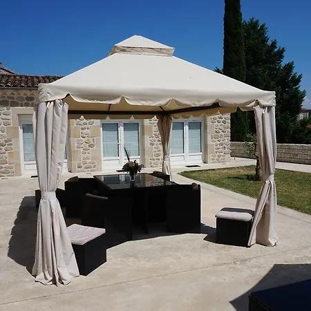 Guest house Domaine Les Buis
