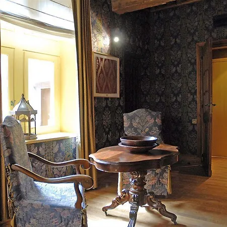 Hotel La Tour Rose 4*