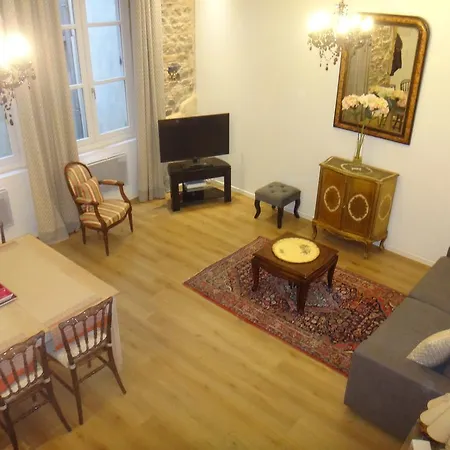 Apartment Renaissance