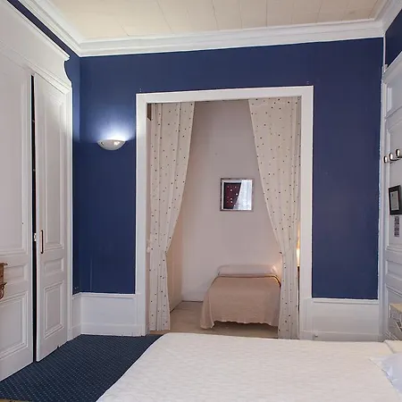Des Facultes Hotell