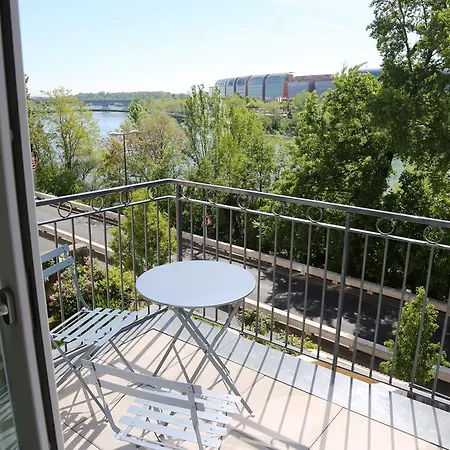 Apartment Cite Internationale Lyon