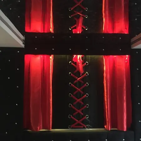 Apartment Le Cabaret Vip