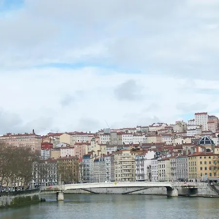 Vieux Cour Renaissance