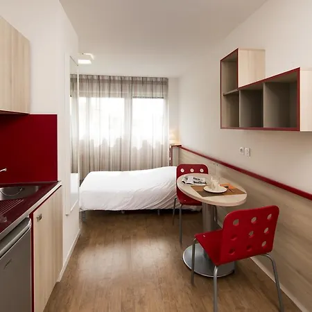 Phileas Apartahotel