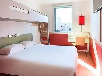 Hotel Ibis Styles Centre - Gare Part Dieu 3*