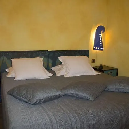 La Tour Rose 4* Lyon