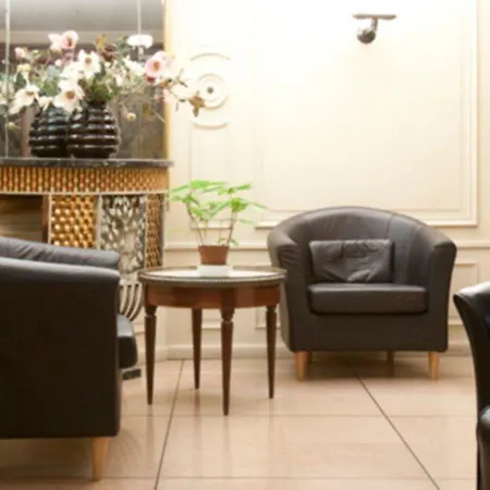 Du Helder Hotel 2*