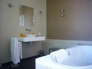 Bed & Breakfast Le Jardin De Beauvoir Lyon