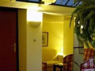 Elysee Hotel