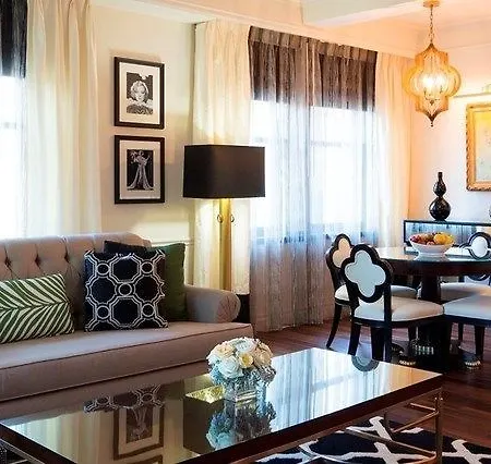 Warwick Reine Astrid - Lejlighedshotel Lyon