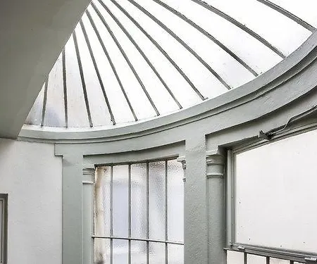 فندق Moderne