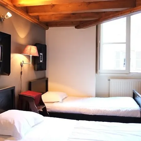 Riva Lofts And Suites