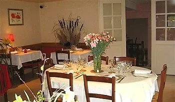 Logis L'ange Couronne Hotel Belleville-sur-Saône
