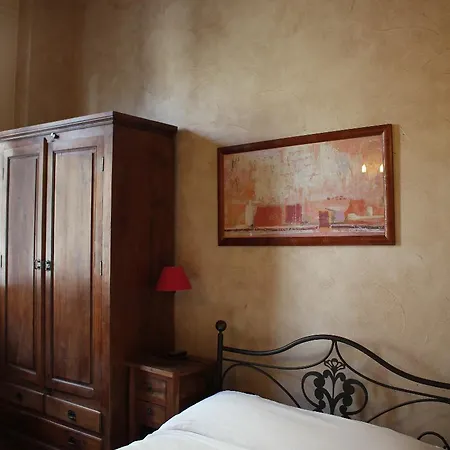 Hotell Saint-paul 2*