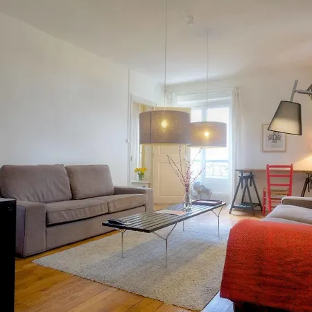 Riva Lofts And Suites