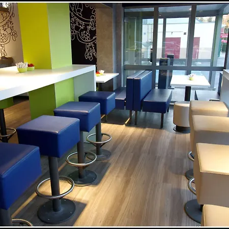 Ibis Budget Gerland 2* ليون