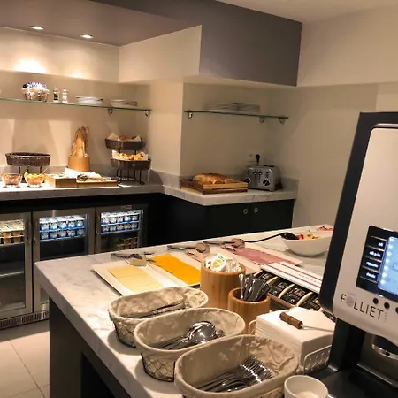 Aparthotel Staycity Rue Garibaldi 3*